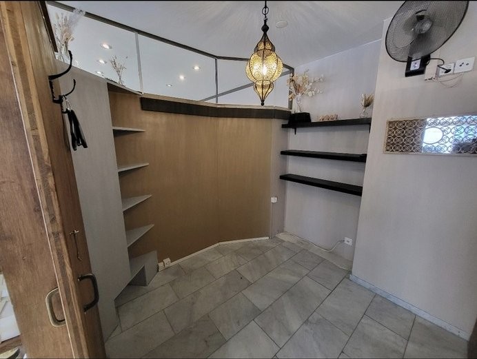 6m² commercial