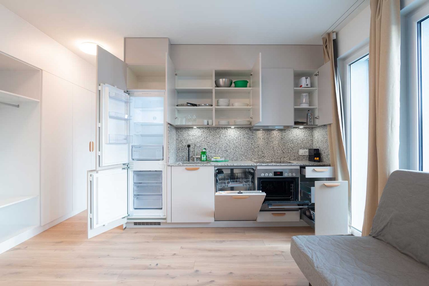 2 rooms furnished flat