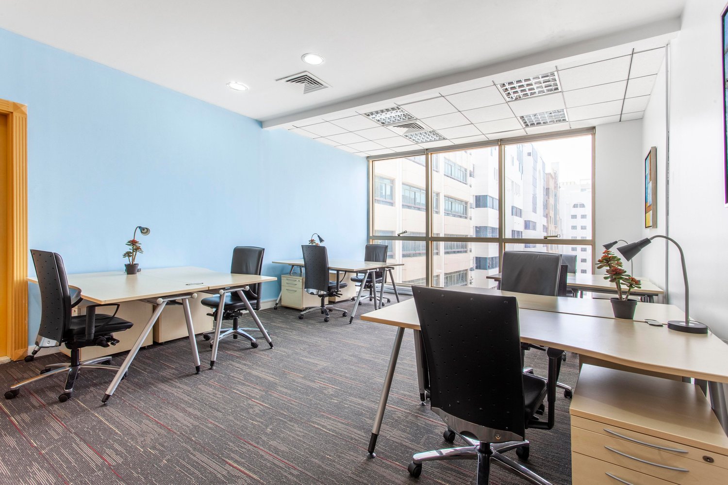 120m² office