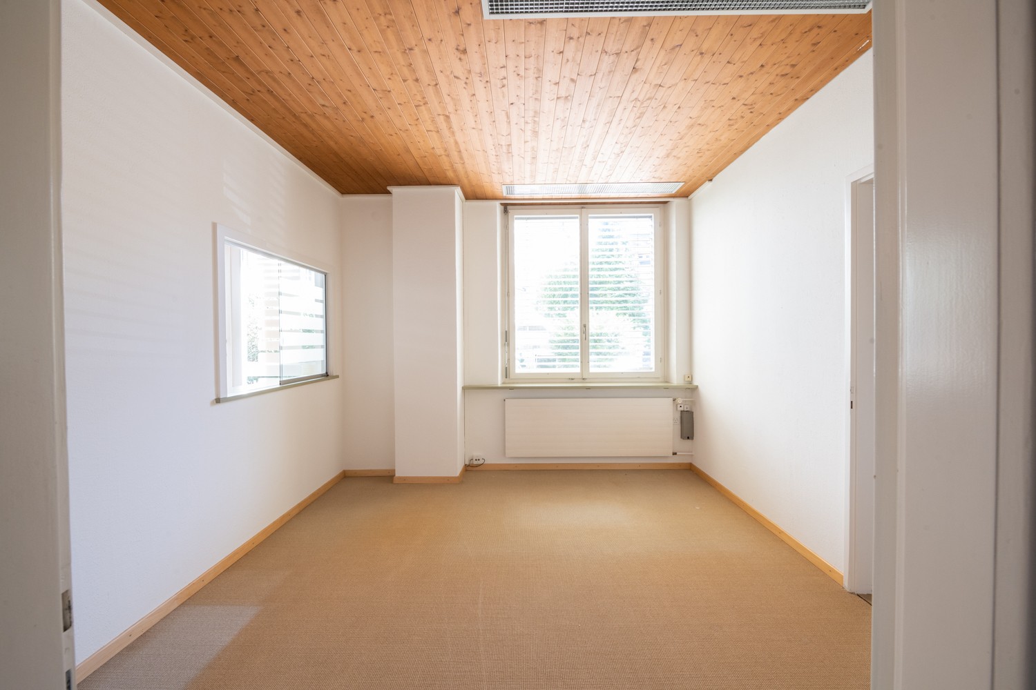 12m² office