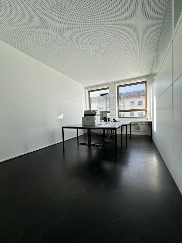 318m² de bureaux