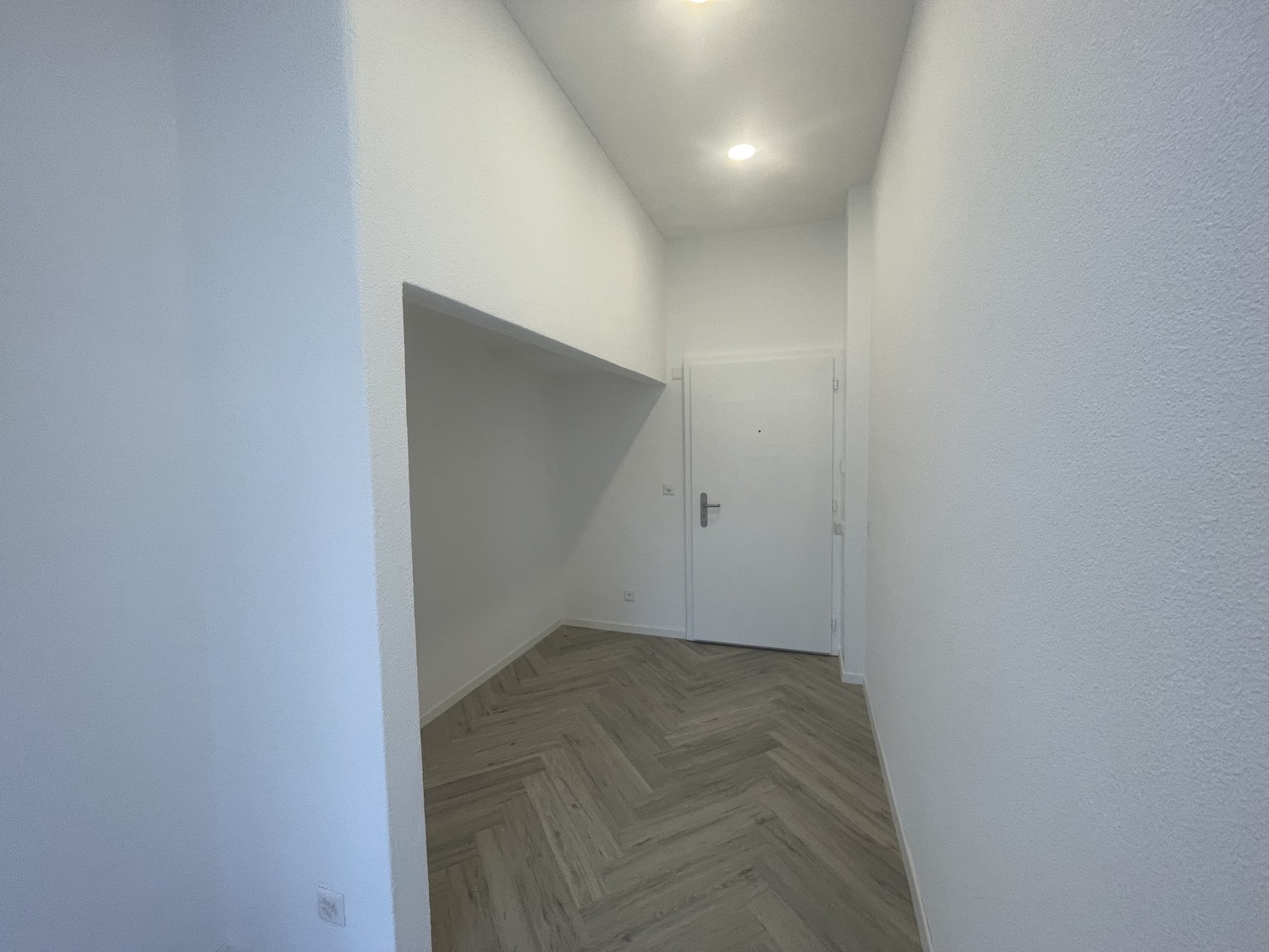 89m² commercial