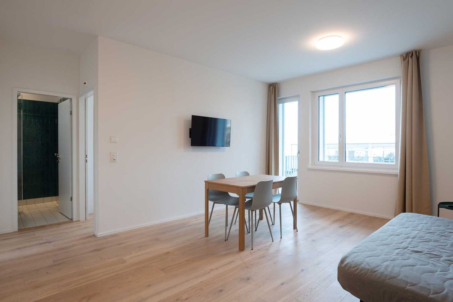 2 rooms furnished flat