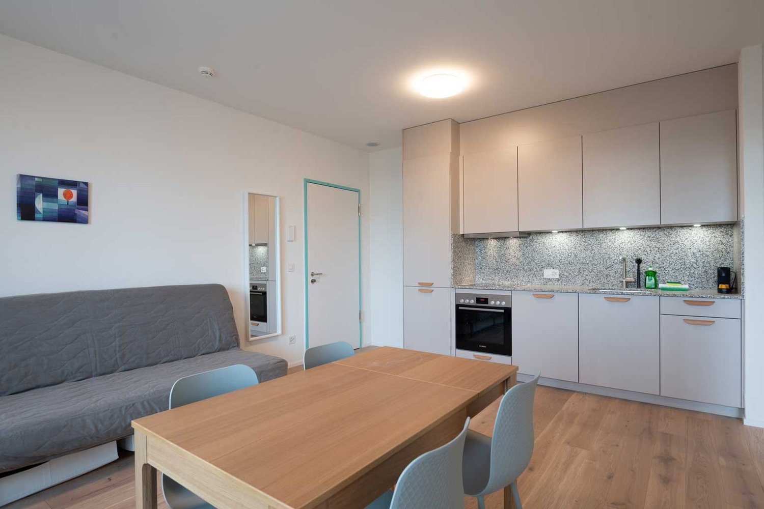 2 rooms furnished flat