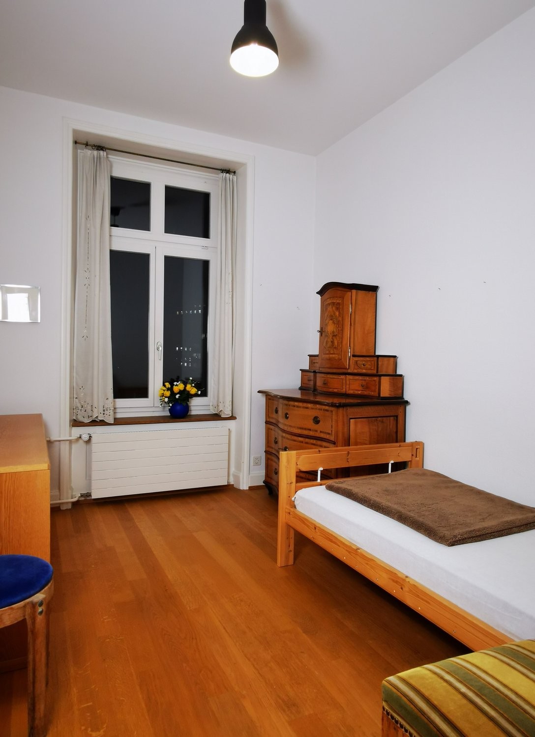4 rooms furnished flat